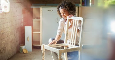 woman-upcycling-wood-chair_1200x630_01