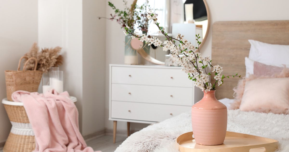 bedroom-decorated-for-spring_1200x630_01
